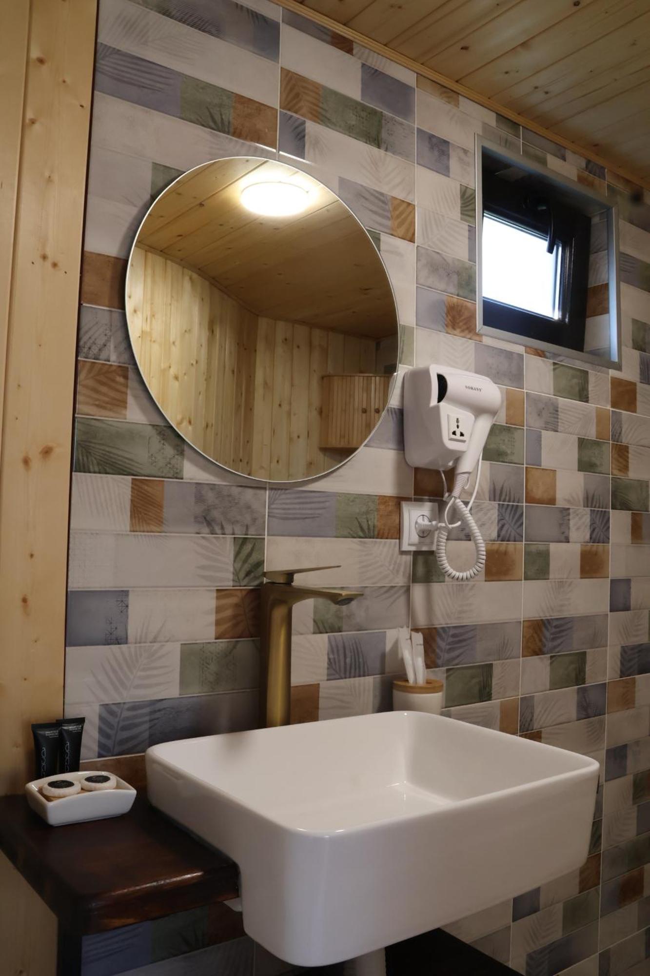 Glamping Emerald Stepancminda Zewnętrze zdjęcie
