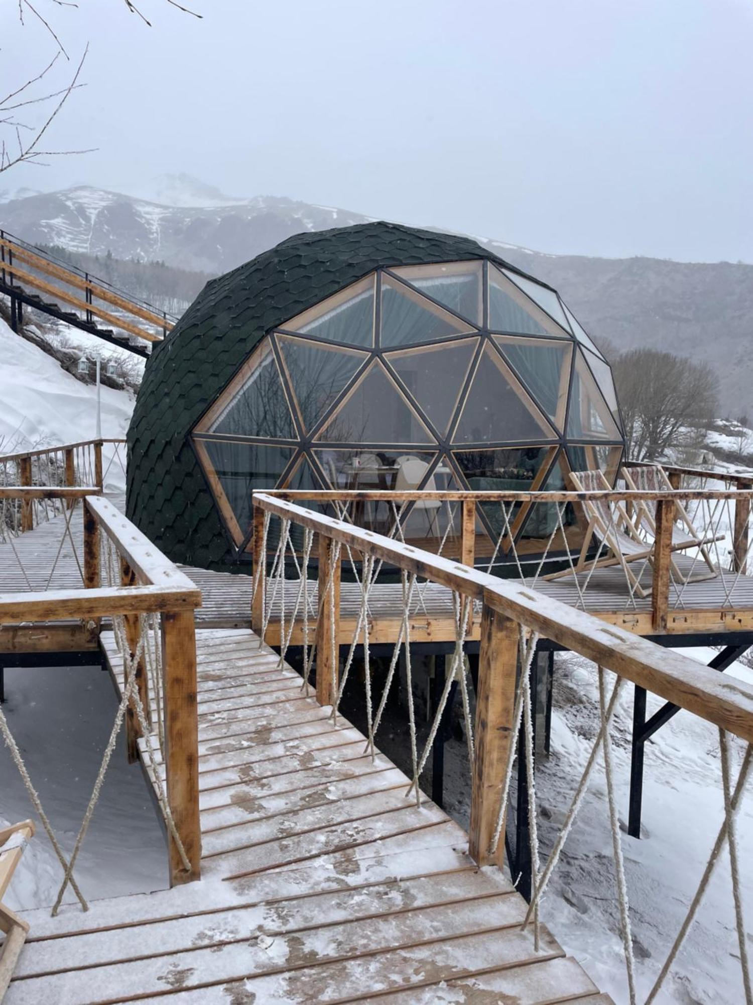 Glamping Emerald Stepancminda Zewnętrze zdjęcie
